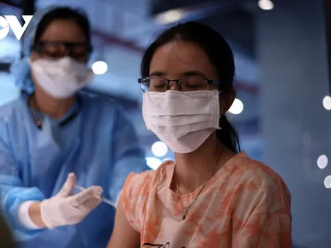 Bộ Y tế yêu cầu TP.HCM và 9 tỉnh, thành đẩy nhanh tiến độ tiêm vaccine COVID-19