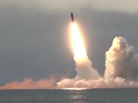 Tên lửa siêu thanh Zircon ở Biển Đen khiến Mỹ lo sợ