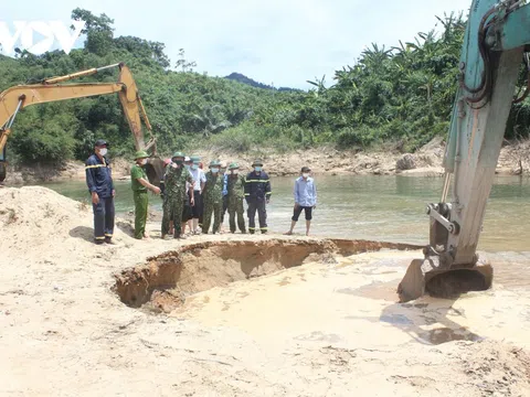 Nối lại tìm kiếm các công nhân mất tích tại Rào Trăng 3