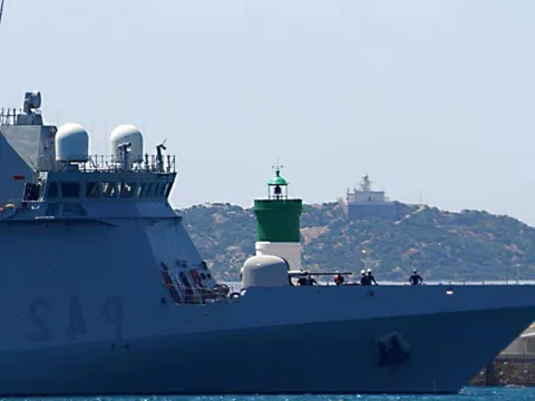 Người Mỹ ngạc nhiên về phản ứng của Nga khi tàu Tây Ban Nha vào Biển Đen