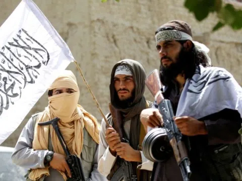 Taliban tuyên bố đã kiểm soát Dinh Tổng thống, muốn nắm toàn bộ quyền lực