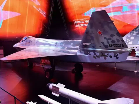 Tiêm kích Checkmate của Nga có thể đánh bại F-35 trong một cuộc không chiến?