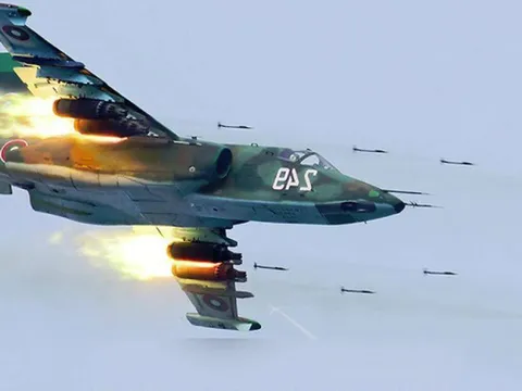 Nga điều cường kích Su-25 đến gần biên giới Afghanistan tập trận