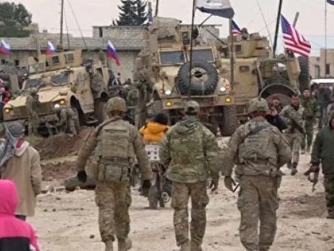 Syria chặn, bắt giữ nhóm lính Mỹ cố tiến vào khu vực có căn cứ của Nga?
