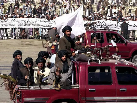 Chiếm lĩnh Afghanistan, Taliban ngồi trên kho báu gần 1.000 tỷ USD