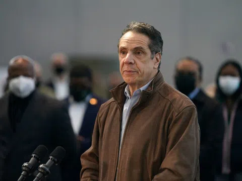 Thống Đốc bang New York Andrew Cuomo tuyên bố từ chức