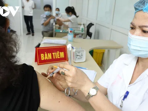 12.000 tình nguyện viên được tiêm mũi 2 vaccine Nano Covax trong tháng 8