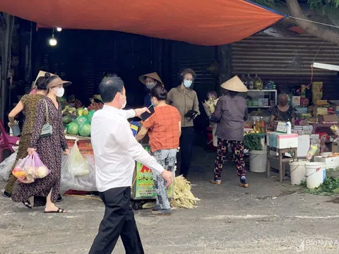 Phường Bến Thủy (TP Vinh) ra quân xử lý các điểm tập trung đông người trong mùa dịch