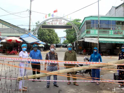 Nghệ An: Phong tỏa, xét nghiệm tiểu thương chợ đầu mối hoa quả và đình Tây Chợ Vinh để phòng dịch 