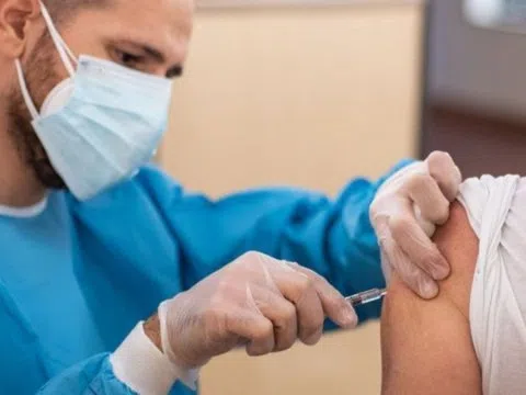 Người dân Slovakia có cơ hội trúng thưởng 2 triệu euro sau khi tiêm vaccine Covid-19