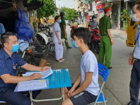 Hà Nội giãn cách theo Chỉ thị 16: Ra đường khi nào được coi là cần thiết?