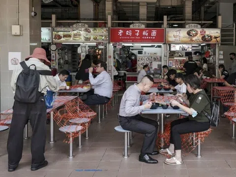 Singapore tái áp đặt lệnh hạn chế Covid-19: “Giờ không phải lúc để mạo hiểm”