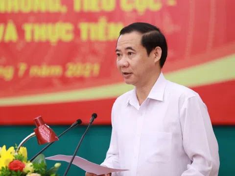 "Tiêu cực và tham nhũng có mối quan hệ chuyển hóa với nhau"