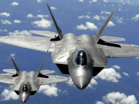 Mỹ điều một lúc 25 chiến cơ F-22 Raptor để gửi tín hiệu tới Trung Quốc?