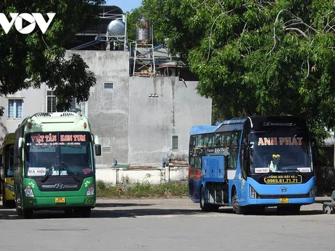 Kon Tum tạm dừng hoạt động vận tải hành khách công cộng đến các tỉnh phía Nam