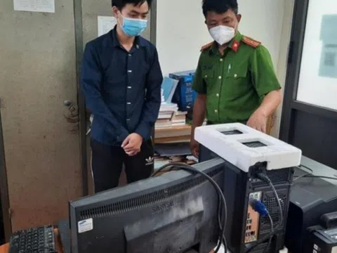 Quán photocopy công khai bán hàng trăm giấy xét nghiệm Covid-19 giả