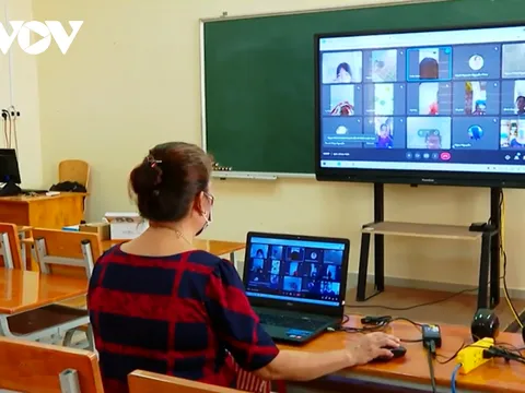 Vĩnh Long miễn học phí học kỳ 1 cho học sinh