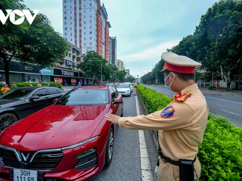 Các chốt vào “vùng đỏ” ở Hà Nội không còn ùn ứ trong sáng nay