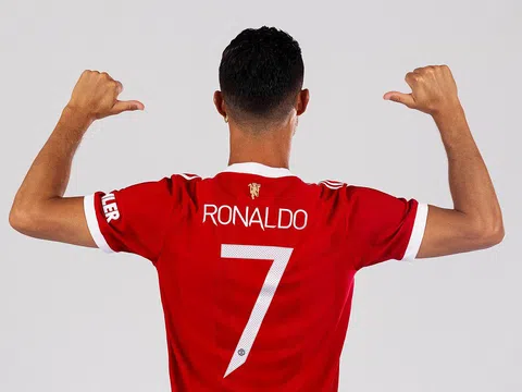 Ronaldo được mặc áo số 7 huyền thoại tại MU