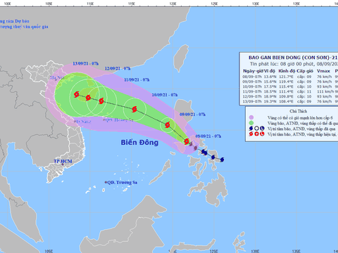 Bão Conson giật cấp 11 đang tiến vào Biển Đông