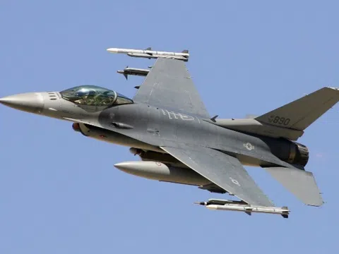 F-16 chặn máy bay vi phạm vùng cấm bay nơi họp Đại hội đồng Liên Hợp Quốc