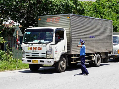 Hạn chế việc lập chốt kiểm soát trên đường