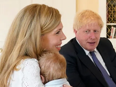 Thủ tướng Anh Boris Johnson thừa nhận có 6 con