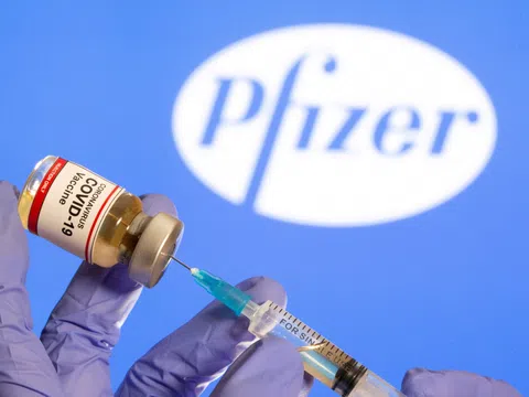 Chuyên gia y tế Mỹ: FDA sẽ sớm cấp phép sử dụng vaccine Pfizer cho trẻ nhỏ