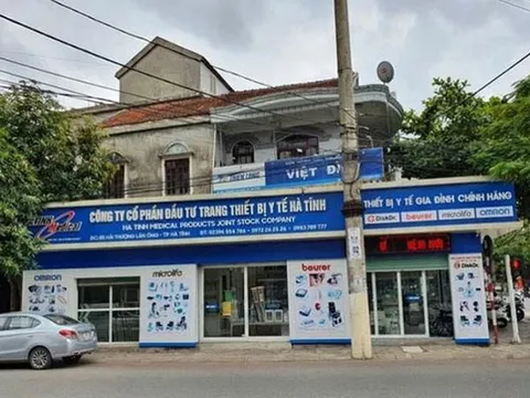 Danh tính 5 cựu giám đốc bệnh viện bị khởi tố liên quan đến vụ thiết bị y tế ở Hà Tĩnh