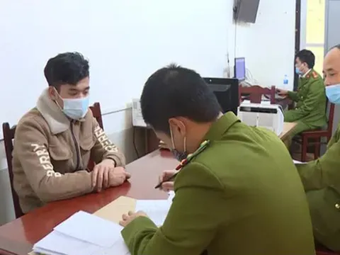 Thanh niên "số đen" yêu nhầm trai giả gái, bị lừa sạch tiền