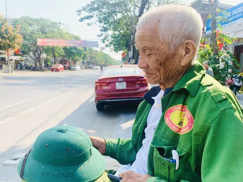 Người đạp xích lô già nhất xứ Nghệ