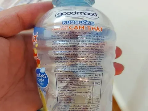 Nghệ An: Nguyên nhân 9 học sinh nôn mửa khi dùng nước uống có chiết xuất cam thật Goodmood