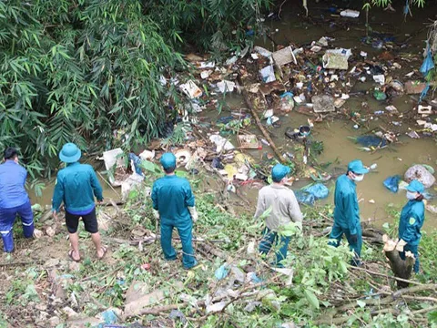 Hà Tĩnh: Mở chiến dịch làm sạch dòng sông Ngàn Phố