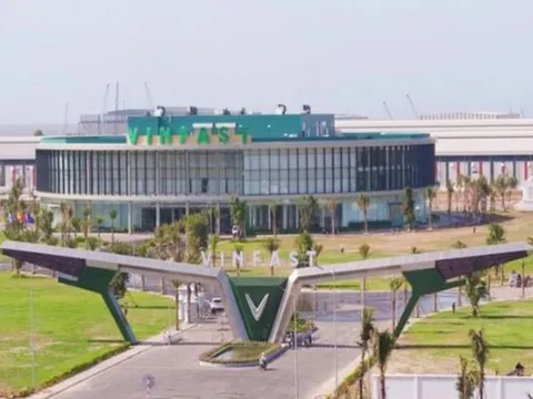 Hà Tĩnh: Vingroup muốn làm Nhà máy sản xuất ô tô kết hợp cảng biển rộng 2.000ha tại KKT Vũng Áng