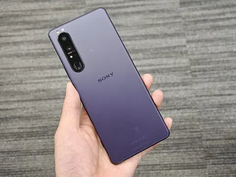 Sony Xperia 1 III và Xperia 5 III vẫn giữ truyền thống "siêu đắt"