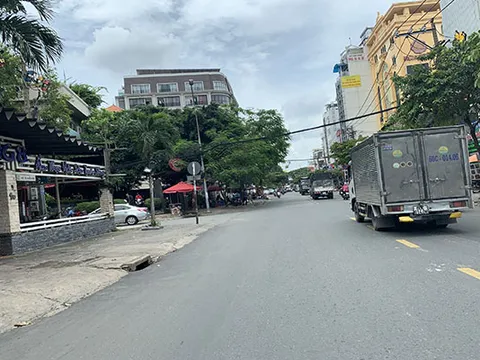 Đã tháo gỡ biển báo cấm, hạn chế xe tải vào nhà ga hàng hóa sân bay Tân Sơn Nhất