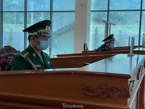 4/5 chuyên gia Trung Quốc dương tính với SARS-CoV-2 sau khi trở về từ Việt Nam