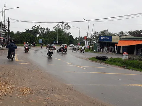 Nghệ An: Ám ảnh ngã tư "tử thần" trên QL7