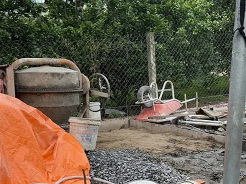 Đang phụ hồ, người đàn ông quê Hà Tĩnh bất ngờ ngã xuống đất t-ử vo-ng