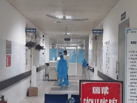 Hà Tĩnh: Tất cả người đến và về đều phải khai báo y tế bắt buộc