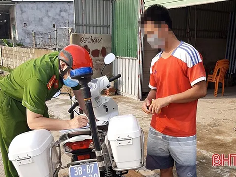 Can Lộc (Hà Tĩnh) xử phạt 22 trường hợp không đeo khẩu trang nơi công cộng