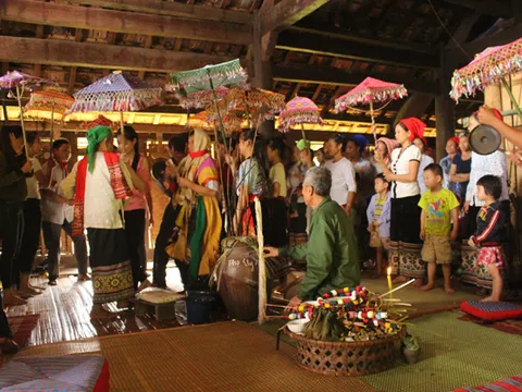 Những phong tục độc đáo của người Thái ở Nghệ An