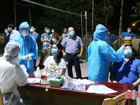 Hà Tĩnh tiếp tục huy động tổng lực truy vết, lấy mẫu xét nghiệm để khoanh vùng, khống chế dịch