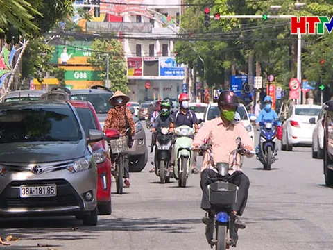 TP. Hà Tĩnh ngày đầu trở lại cuộc sống bình thường trong tình hình mới