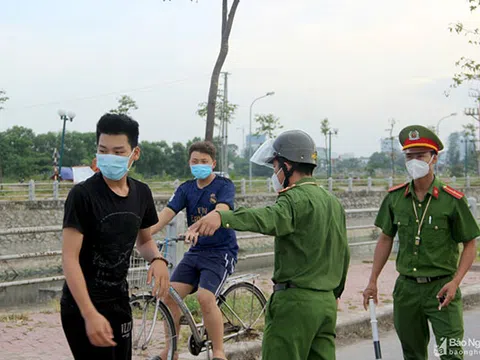 Nghệ An: TP Vinh ra quân xử phạt hàng hoạt trường hợp ra ngoài không cần thiết