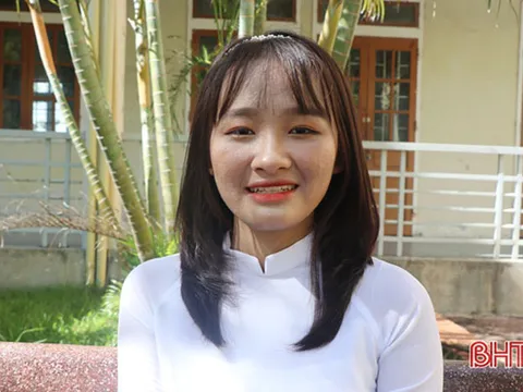 Gặp nữ sinh Trường THPT Chuyên Hà Tĩnh là thủ khoa khối B với 3 điểm 10