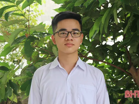 Nam sinh đạt điểm cao nhất khối A1 ở Hà Tĩnh