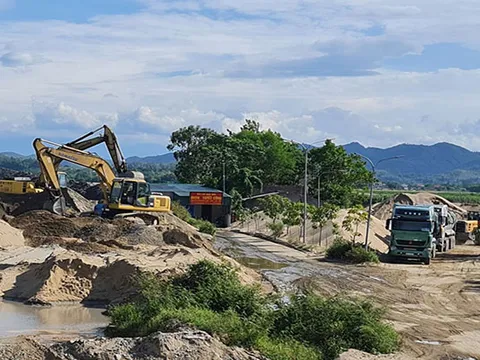 Nghệ An: Bến cát “hành dân”, chính quyền ở đâu?