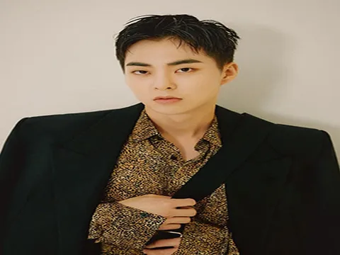 Xiumin (EXO) xác nhận mắc Covid-19