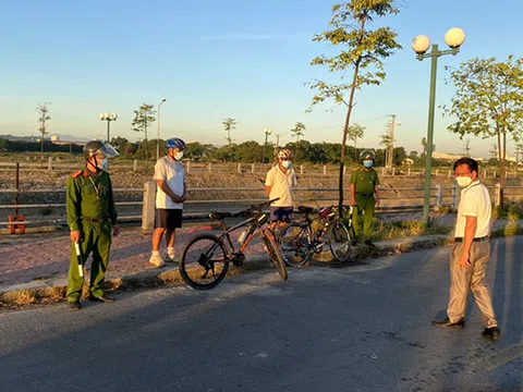 Nghệ An: TP. Vinh xử phạt hàng loạt trường hợp vi phạm Chỉ thị 16 